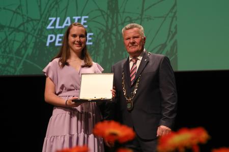 ZLATE PETICE 69 FOTO LJUBO VUKELIČ